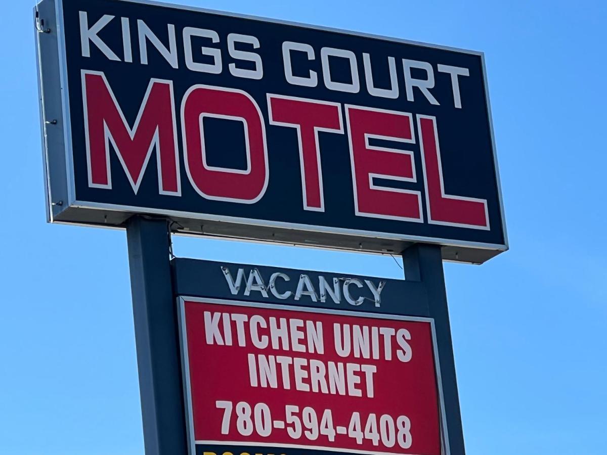 Kings Court Motel Cold Lake Exterior foto